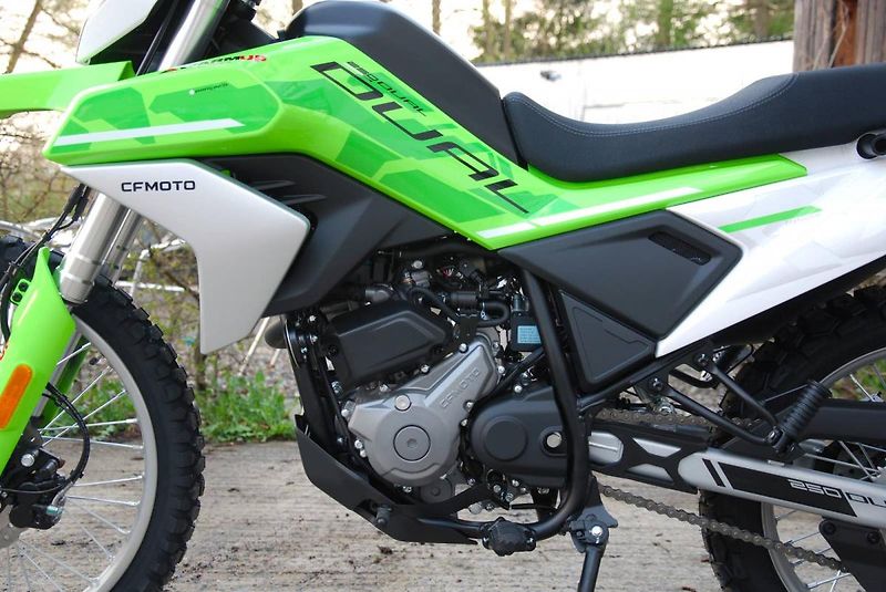 CFMOTO (2026) 250 Dual Sport - fotka 15 z 25