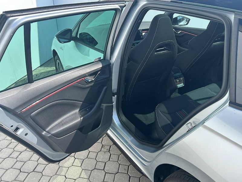 Škoda Kamiq Monte Carlo 6MP 1,0TSI - fotka 7 z 24