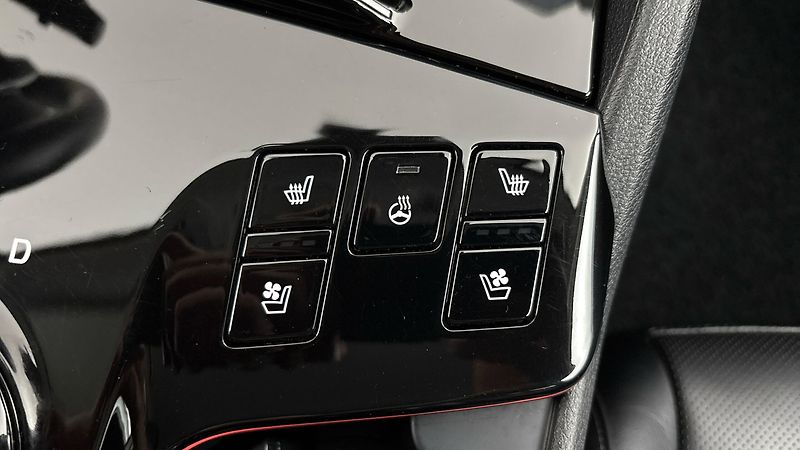 Kia Sportage 1.6 T-GDI Hybrid AUT 4x4 Top - fotka 31 z 31