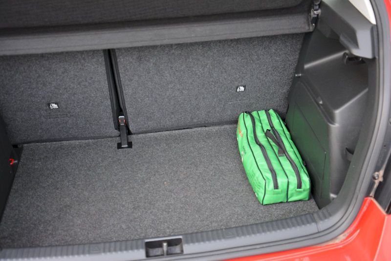 Škoda Fabia (2015) 1.0 MPI 44 KW Ambition - fotka 13 z 22