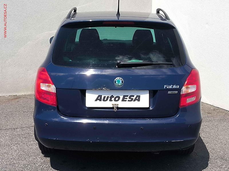 Škoda Fabia (2012) 1.4 16V, ČR, AC, tempo - fotka 5 z 16