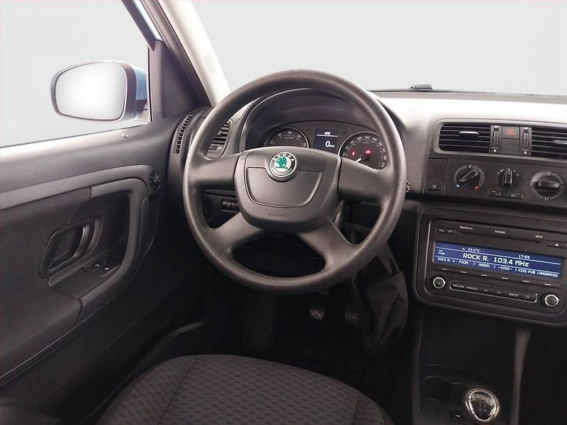 Škoda Roomster (2011) 1.2 TSI, Park. senzory - fotka 7 z 19
