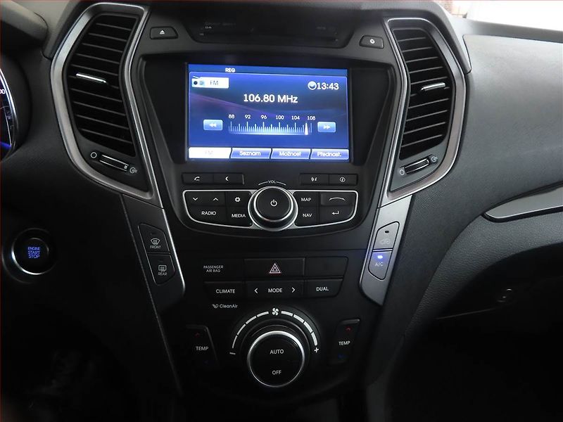Hyundai Santa Fe (2015) Premium 2.2 CRDi, 4X4 - fotka 12 z 15