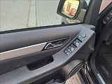 Mercedes-Benz Třídy B B180 i   1,7 - náhled 17