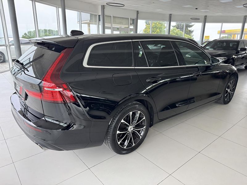 Volvo V60 D3 AUT*110kW*LED*KeyLess*DPH - fotka 5 z 34
