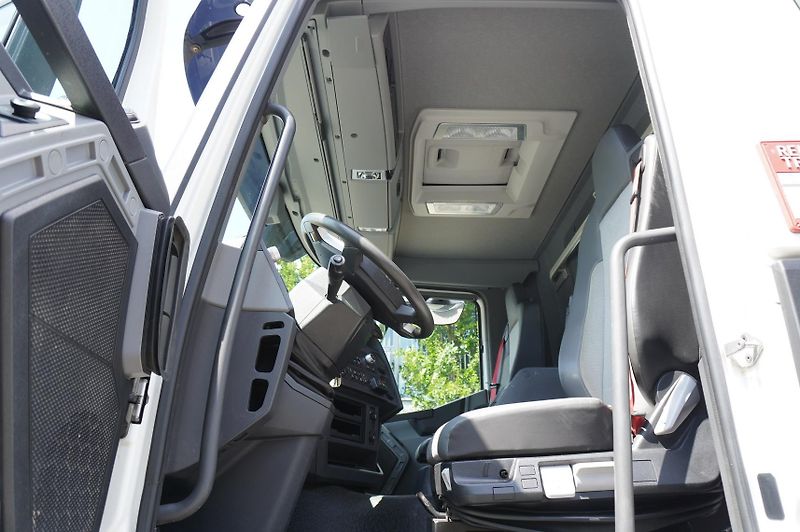 Renault (2019) C380 P6X2 E6 / 160 tho. km! - fotka 17 z 24