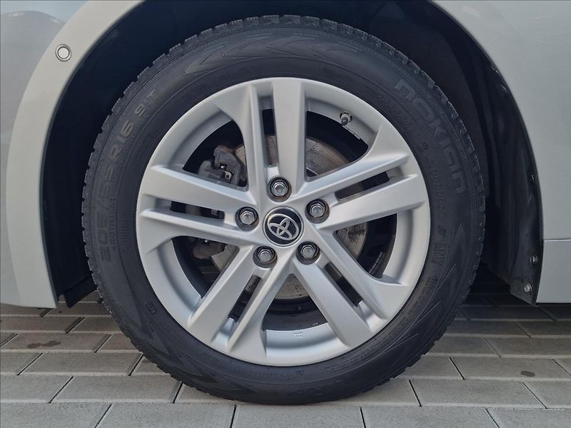 Toyota Corolla 1.8 Hybrid Comfort,ČR ,1.Maj. - fotka 43 z 48