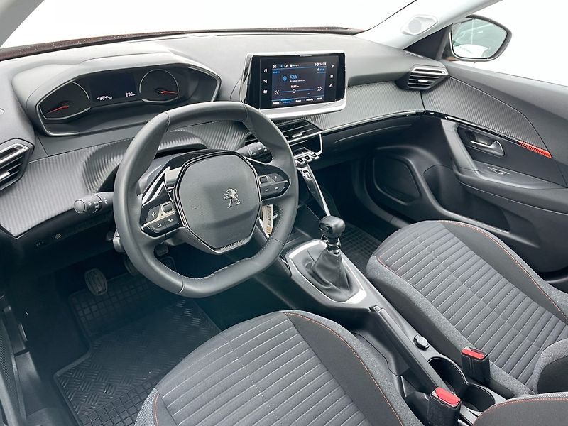 Peugeot 2008 (2021) 1.2 PureTech ČR! 1.majitel! - fotka 11 z 28