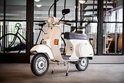Piaggio Vespa se prodala za 101 tisíc korun.