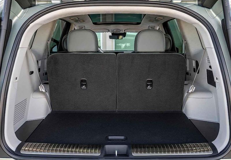 Hyundai Ioniq 9 je nová vlajková loď korejské značky.