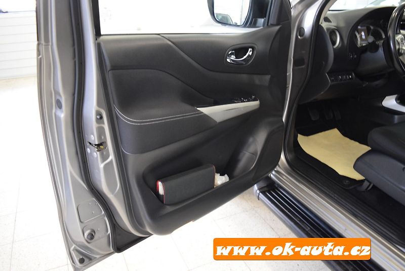 Nissan Navara 2.3 DCi KING-CAP HARDTOP 2022 - fotka 23 z 56