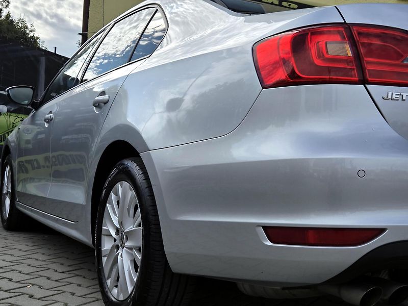 Volkswagen Jetta Trend LIFE *SERV.KNÍŽKA*       - fotka 41 z 42