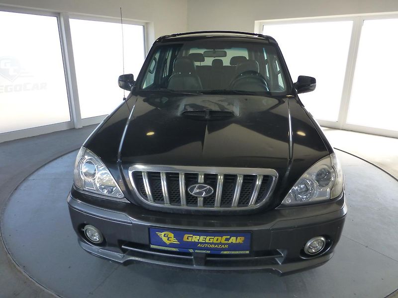Hyundai Terracan (2002) 2.9CRDi*TAŽNÉ*KLIMA*4X4*NAVIGA - fotka 3 z 24