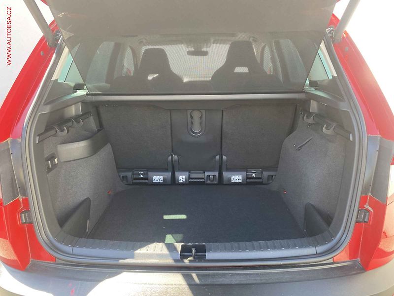 Škoda Karoq (2017) 1.5 TSi, Style, DSG, LED - fotka 7 z 18