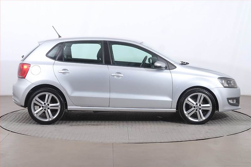 Volkswagen Polo (2011) 1.2 12V, nová STK - fotka 6 z 15