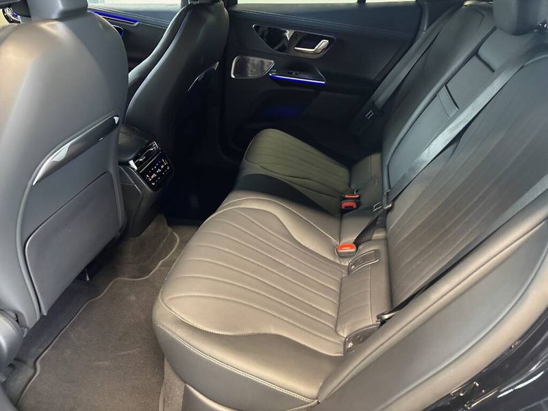 Mercedes-Benz EQE (2025) 350 4MATIC SUV - fotka 3 z 6