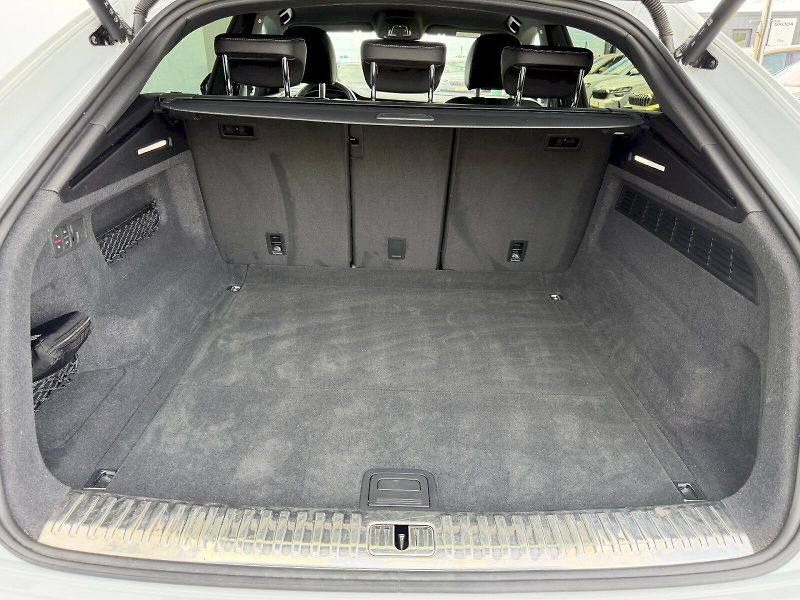 Audi Q8 (2023) 50 TDI 210kW Quattro S-LINE - fotka 33 z 35