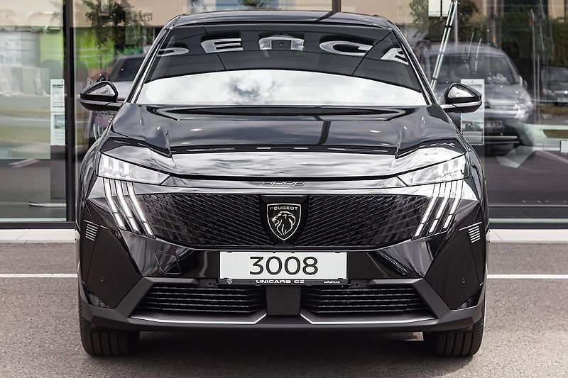 Peugeot 3008 (2026) 1,2   BUSINESS Hybrid 145 e-DC - fotka 2 z 13