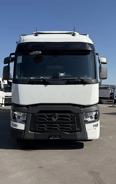 Renault Trucks T (2020) 440 6x2 chlaďák EURO 6 - fotka 3 z 20