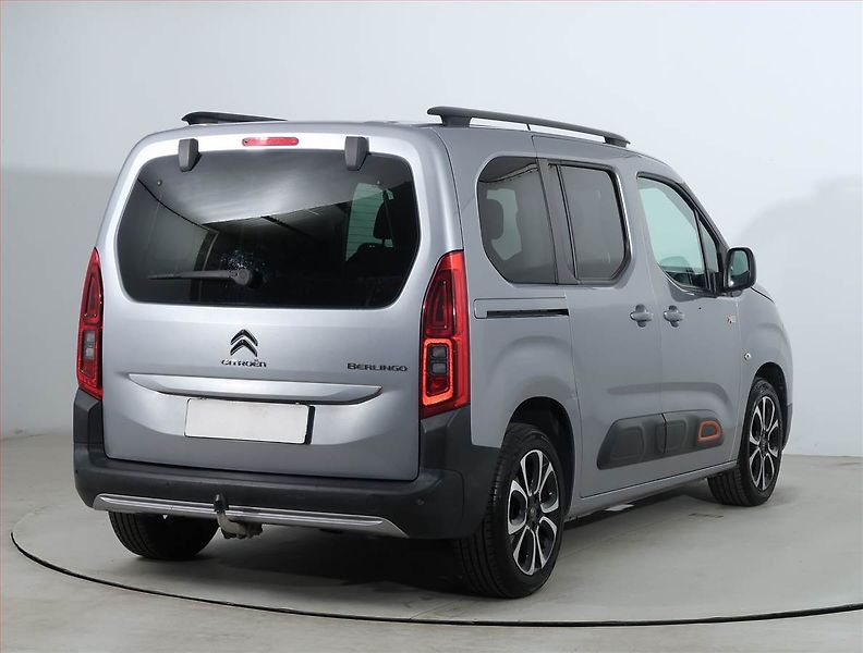Citroën Berlingo (2020) Feel 1.5 BlueHDi, 5Míst, ČR - fotka 5 z 22