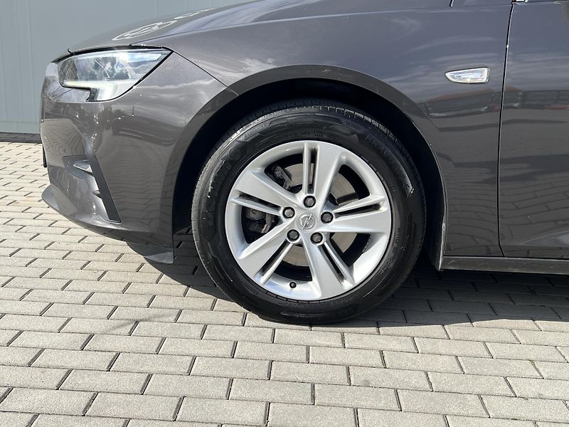 Opel Insignia (2021) 2.0CDTi 128kW GRAND SPORT aut. - fotka 29 z 33