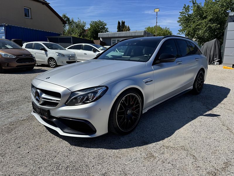 Mercedes-Benz Třídy C (2017) C63S AMG V8 Biturbo  - fotka 3 z 55
