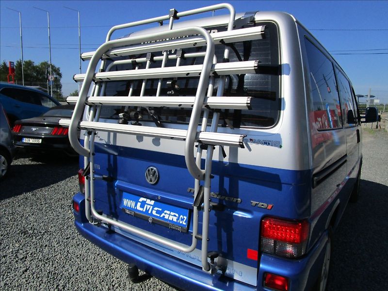 Volkswagen Multivan 2.5TDi 111kW, Atlantis, 7 míst - fotka 11 z 53
