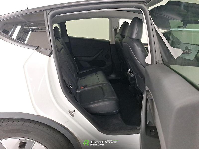 Tesla Model Y (2023) Long Range AWD - fotka 7 z 7
