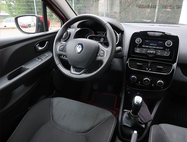 Renault Clio (2020) 0.9 TCe, ČR,1.maj, Serv.kniha - fotka 7 z 16