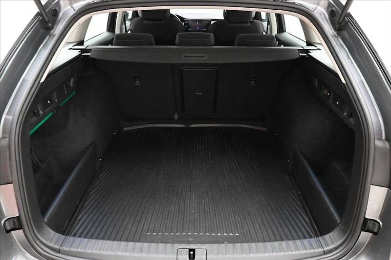 Škoda Octavia 2,0 TDI 110kW DSG Style Záruka - fotka 10 z 33