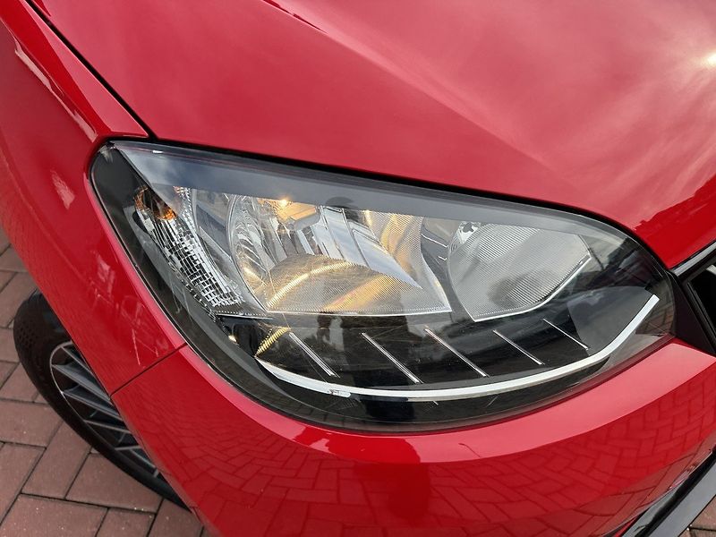 Škoda Citigo (2017) 1.0MPi Monte Carlo Bluetooth - fotka 36 z 48