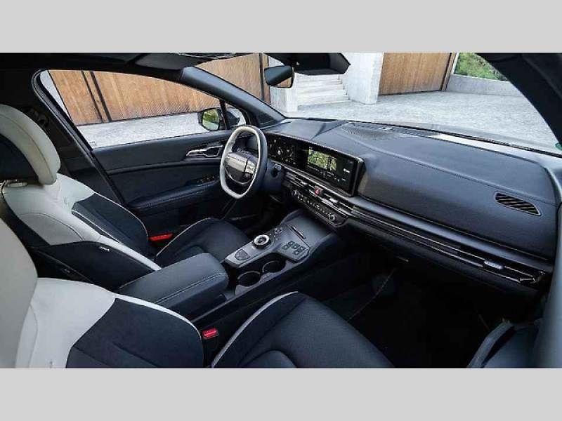 Kia Sportage.