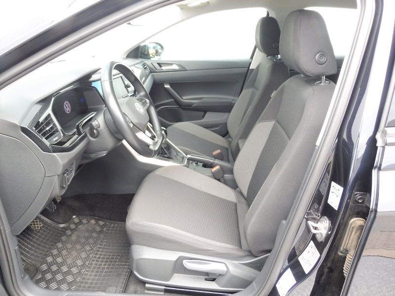 Volkswagen Taigo (2022) Life 1,0 TSI 81kW - fotka 7 z 26