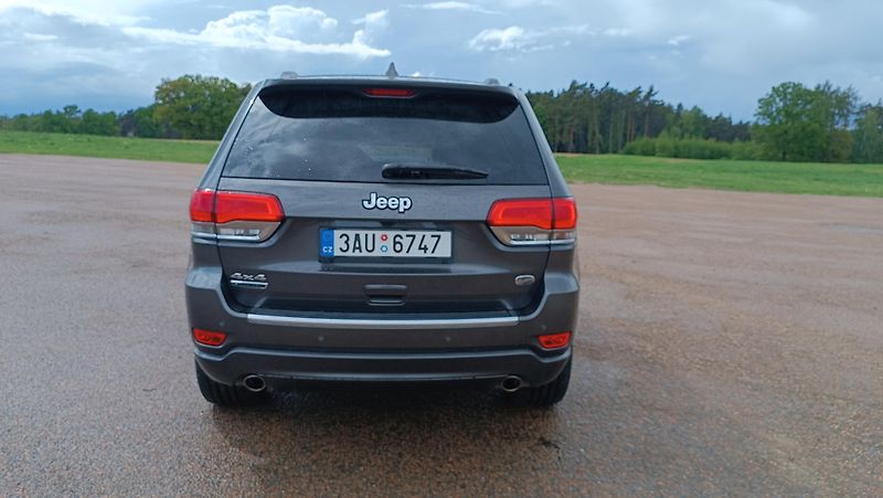 Jeep Grand Cherokee 3,0d Overland Nové v ČR - fotka 6 z 52