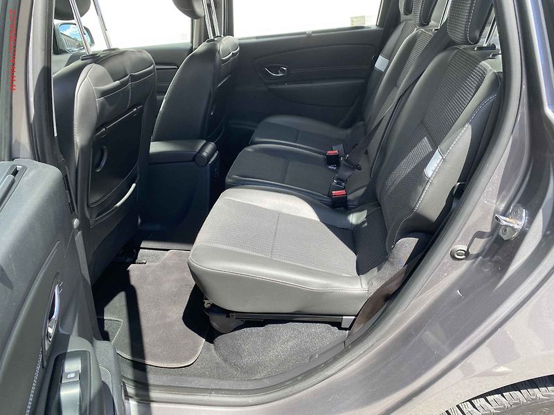 Renault Mégane (2013) 1.6i, 1.maj,ČR, servis.kniha - fotka 10 z 18