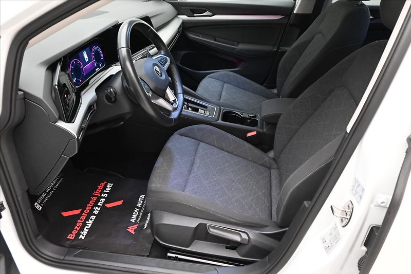 Volkswagen Golf 2,0 TDI 85 kW DSG Life Záruka - fotka 13 z 30