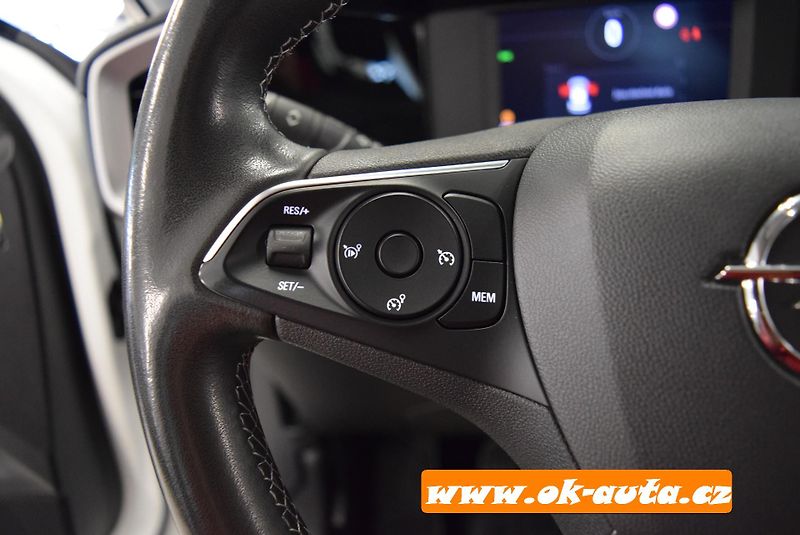 Opel Mokka 1.2 PT EDITION ČR 2023 - fotka 32 z 53
