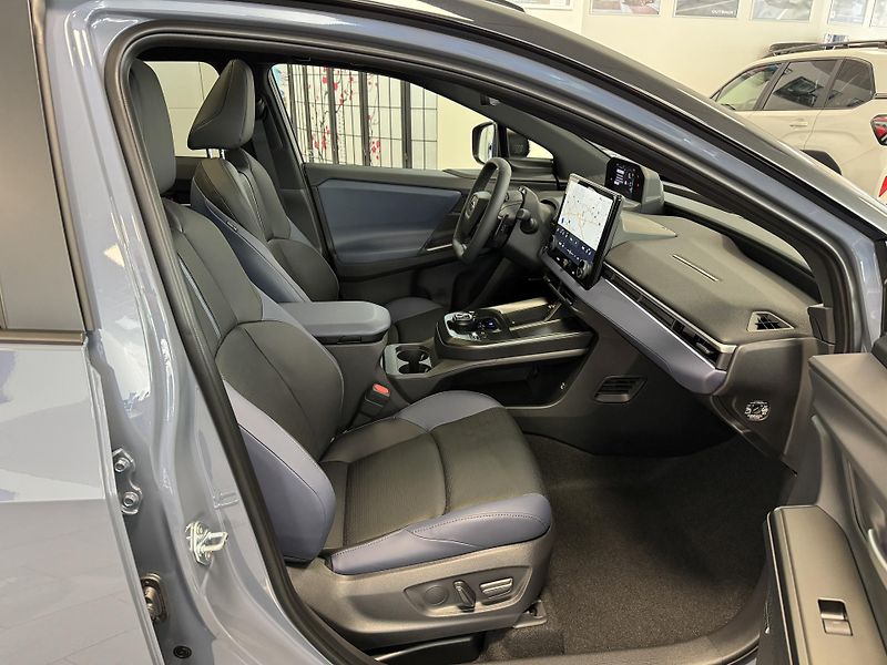 Subaru Solterra Touring AWD 73 - fotka 9 z 25