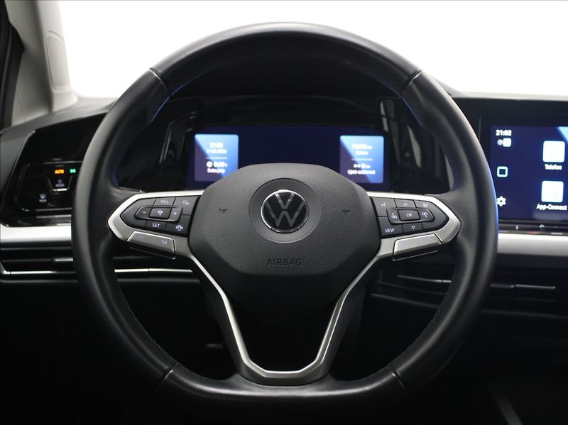Volkswagen Golf 1,0 TSi 81kW Life ČR 73tkm. - fotka 8 z 18