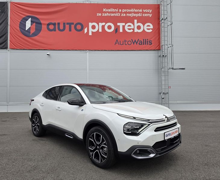 Citroën ë-C4 100kW 50kWh SHINE Panorama DPH - fotka 2 z 29