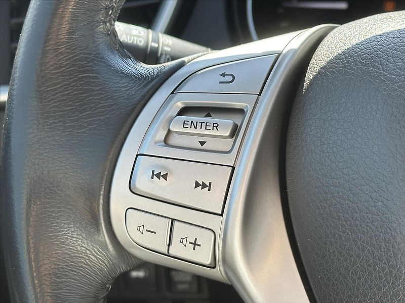 Nissan X-Trail 1,6 dCi 96kw 4WD Kůže Panorama - fotka 23 z 39