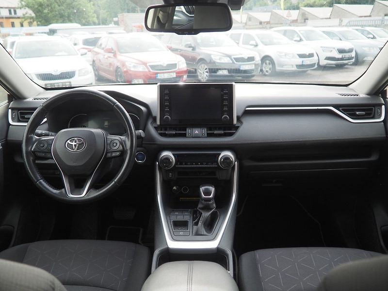 Toyota RAV4 (2019) 2.5 Hybrid, Automat - fotka 19 z 36