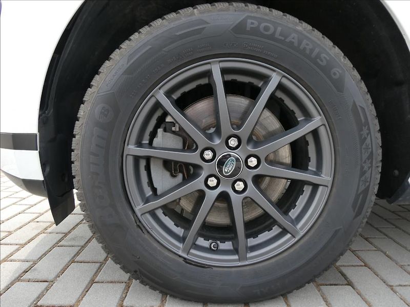 Land Rover Range Rover Evoque 2,0 D150 S 4WD Automat - fotka 10 z 34
