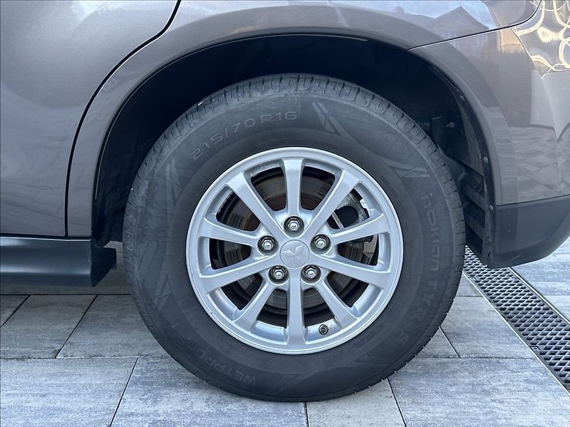 Mitsubishi ASX 1,6 117PS  Invite+ Audio - fotka 38 z 49