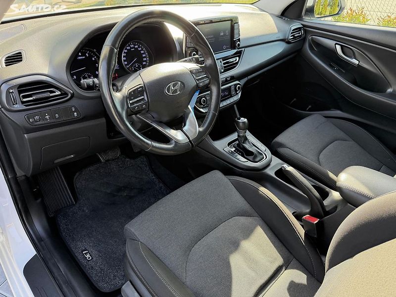 Hyundai i30 1.5 t-gdi 118 kw/automat/DPH - fotka 13 z 20