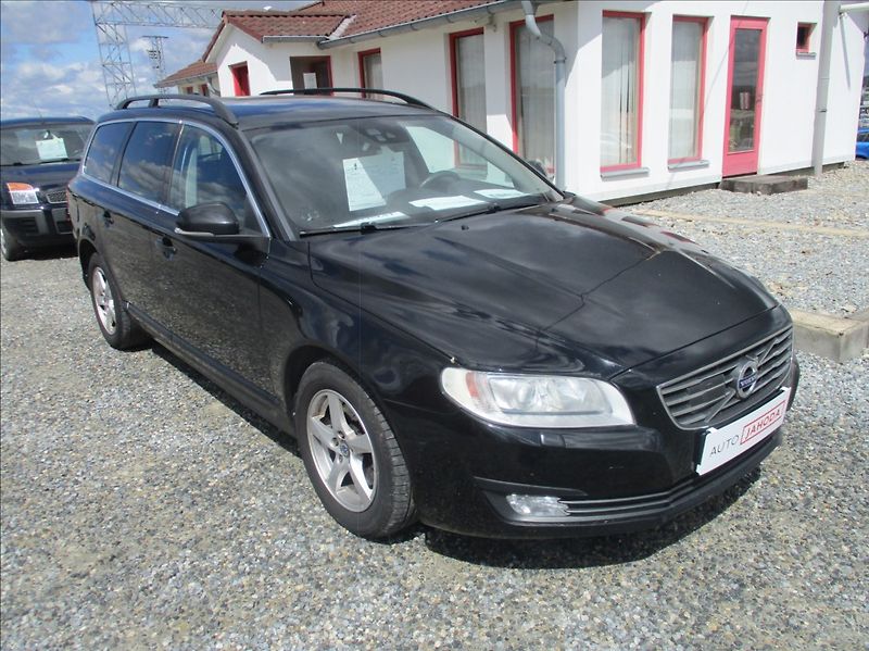 Volvo V70 2,0 D4, Navigace, digiklima, - fotografie inzerátu