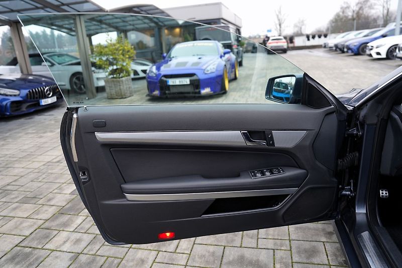 Mercedes-Benz Třídy E E 350 CDI, cabrio,automat,kůže - fotka 24 z 46