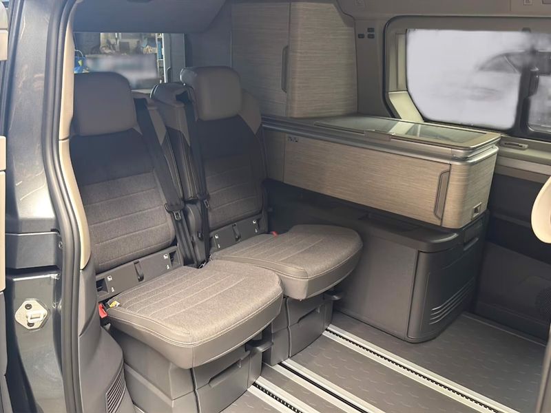 Volkswagen California eHybrid 4M Ocean HuD El.střech - fotka 22 z 31