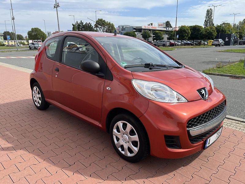 Peugeot 107 1.0 i 50 kW 1.Majitel - fotka 4 z 26