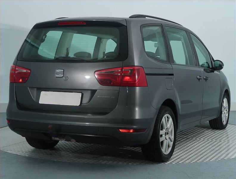 Seat Alhambra (2011) 2.0 TDI, Automat, 7 míst - fotka 5 z 15